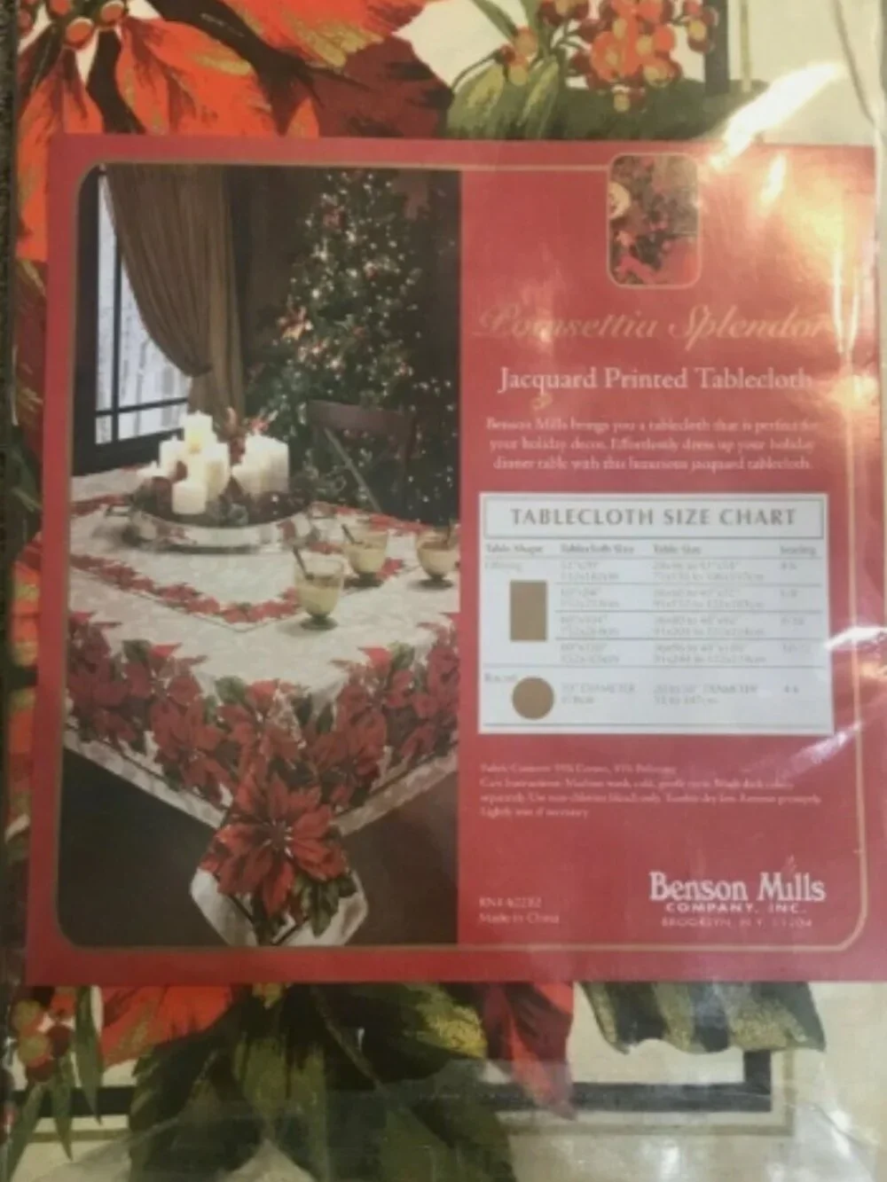 BENSON MILLS CHRISTMAS POINSETTIA Tablecloth 60